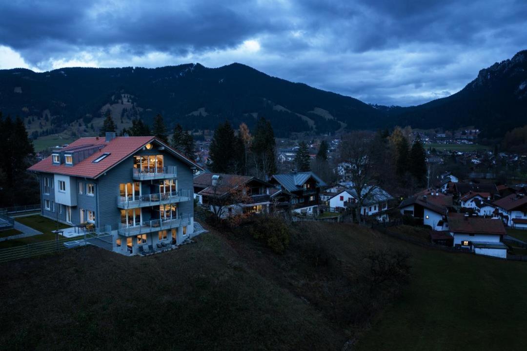 Friedenshöhe In *